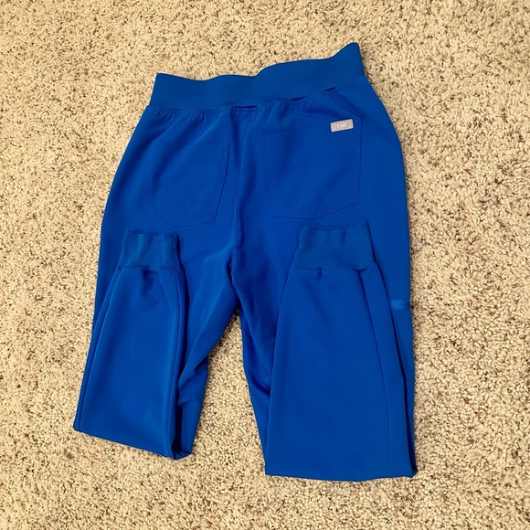 FIGS High Waisted Zamora Joggers - Picture 8 of 8